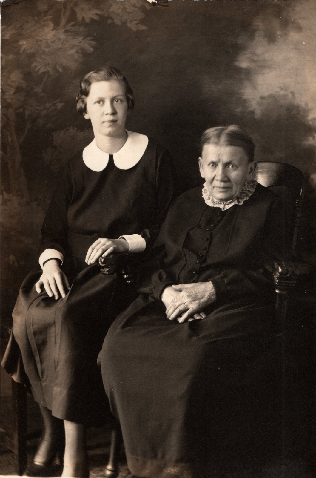 Peggy Leineweber and Katharina Gansemer.