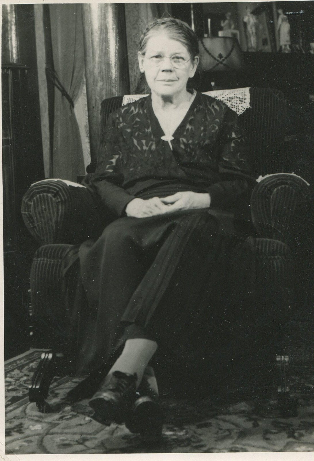 Anna Rafferty.