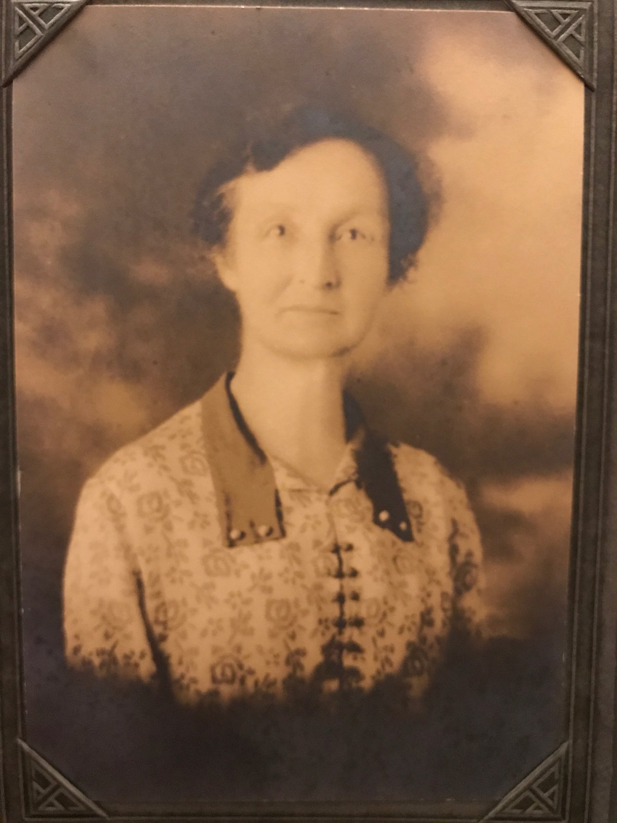 A studio portrait of Anna “Annie” Frances Brown.